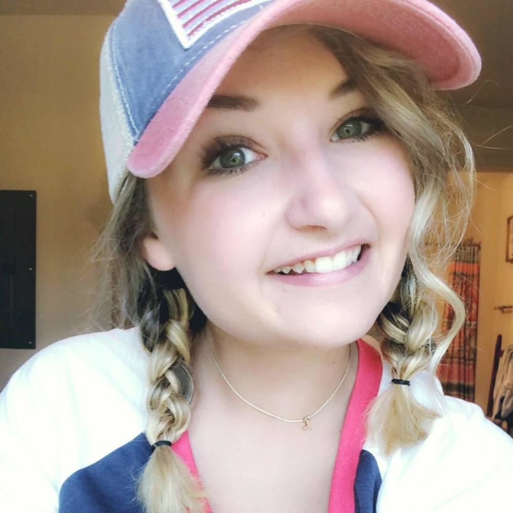 Meet your Posher, Laken